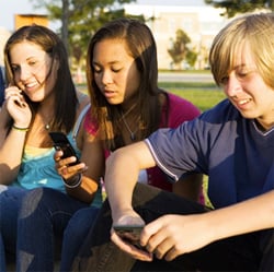 gençlerden sosyal medya dersleri